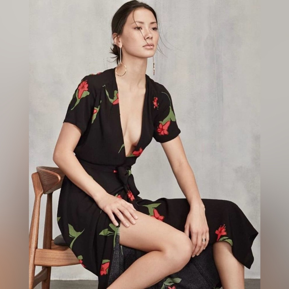 REFORMATION Floral Crepe Short Sleeve Plunge V-Neck Tie Waist Midi Wrap Dress XS